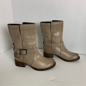 Clarks Womens Monica Soul Taupe Leather Buckle Strap Pull On Moto Boots Size 6
